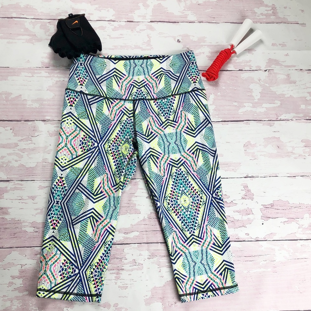 Victoria Secret  sport legging in Women ! EUC